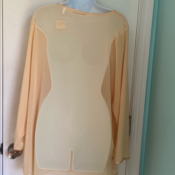 Victoria’s Secret sheer pajama set NWT - Picture 2 of 6